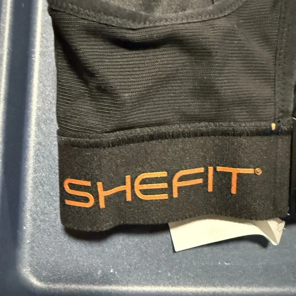 Shefit Ultimate Sports Bra – Black Zip Front Adjustable Support Size M NWT - Picture 3 of 5